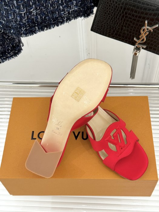 Босоножки фото 9