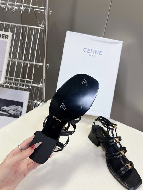 Босоножки фото 7