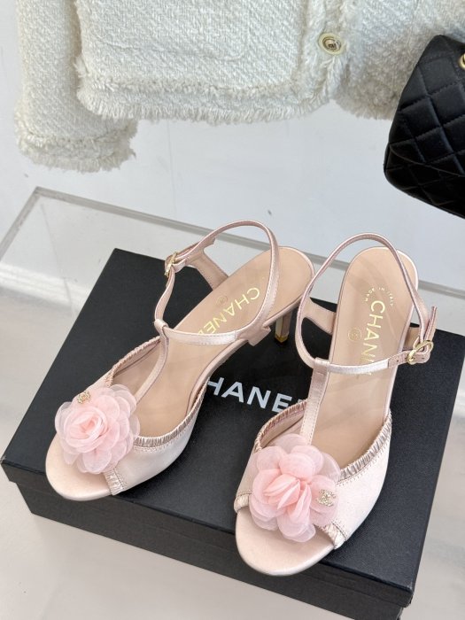 Босоножки фото 2