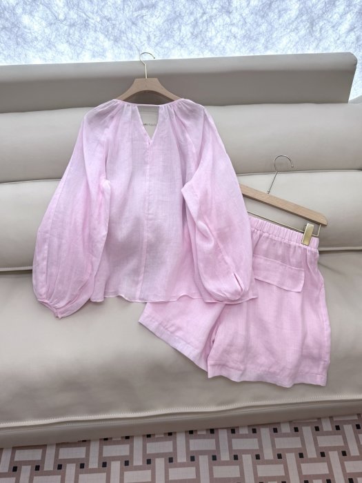 Костюм женский фото 4