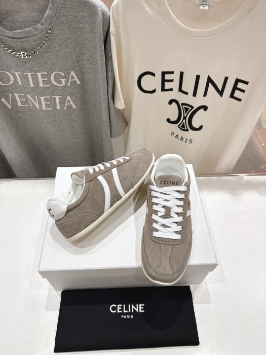 Кроссовки фото 4