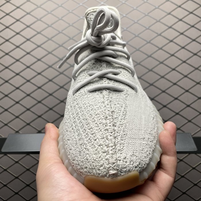 Кроссовки Yeezy Boost 350V2 фото 9