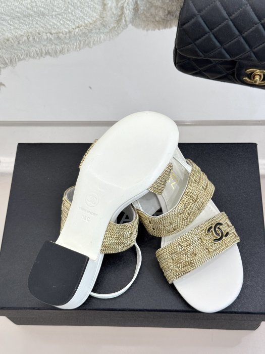 Босоножки фото 9