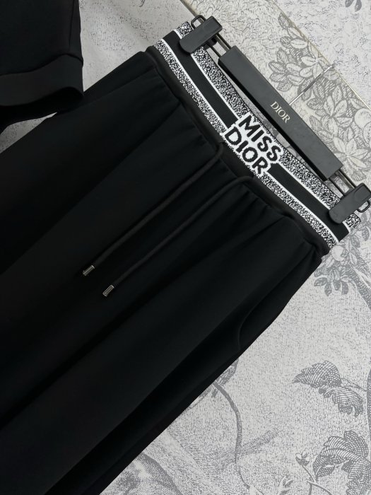 Costume female фото 4