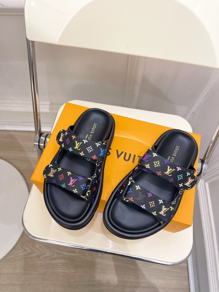 Шлепанцы женские фото 5