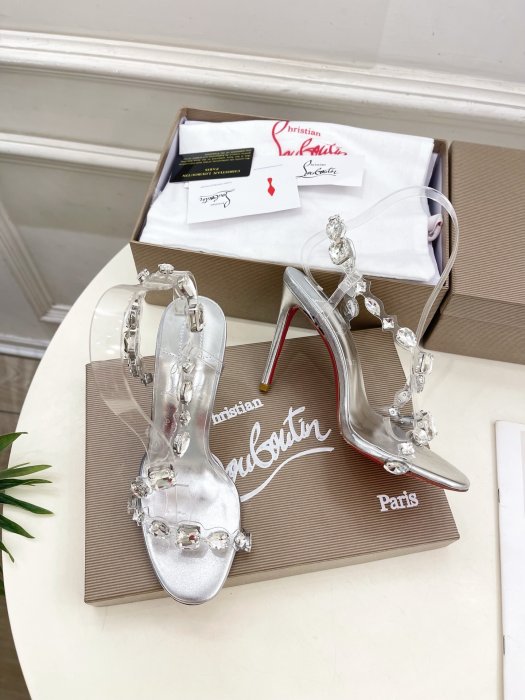 Босоніжки фото 4