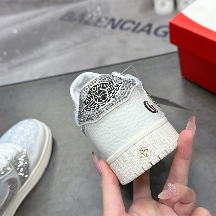Кроссовки Nike Air Jordan x Gucci фото 7