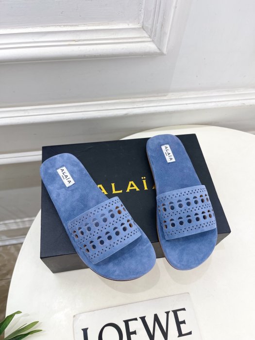 Шлепанцы женские фото 2