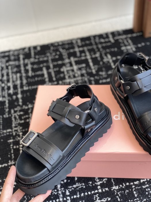 Сандалі жіночі фото 7