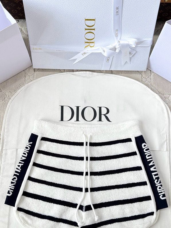 Шорти жіночі в смужку фото 3