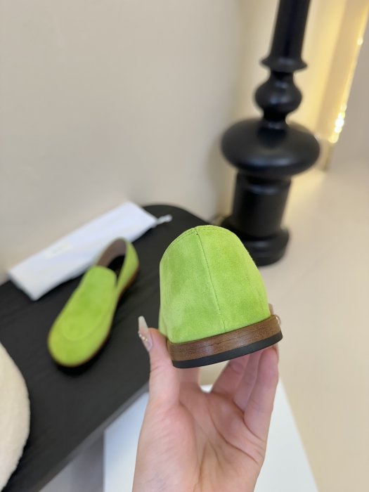 Лоферы женские фото 6