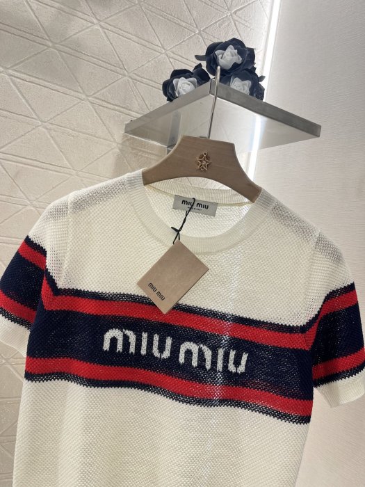 Футболка женская фото 3