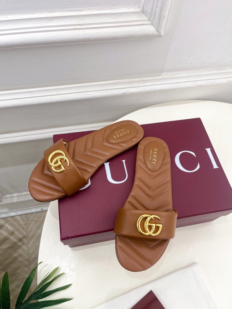 Шльопанці жіночі фото 5