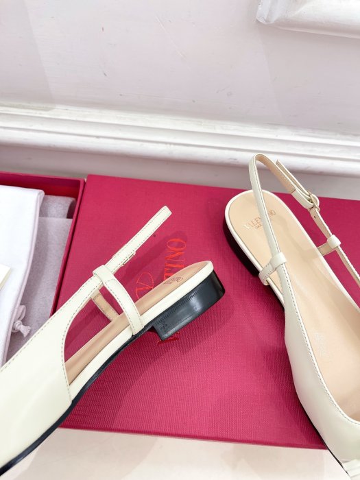 Босоножки фото 7