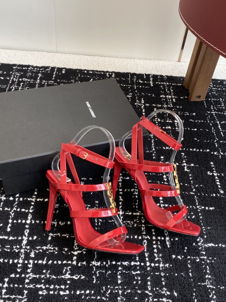 Босоножки фото 5