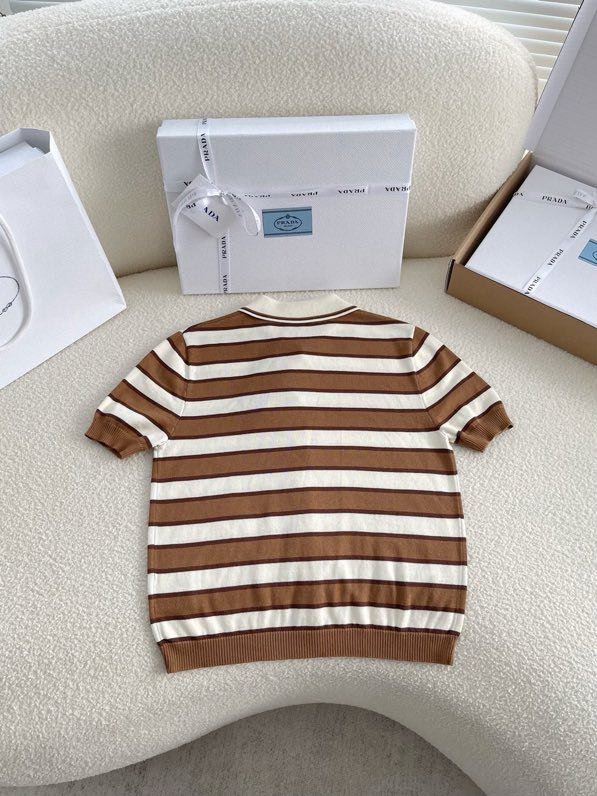 T-shirt women's фото 4