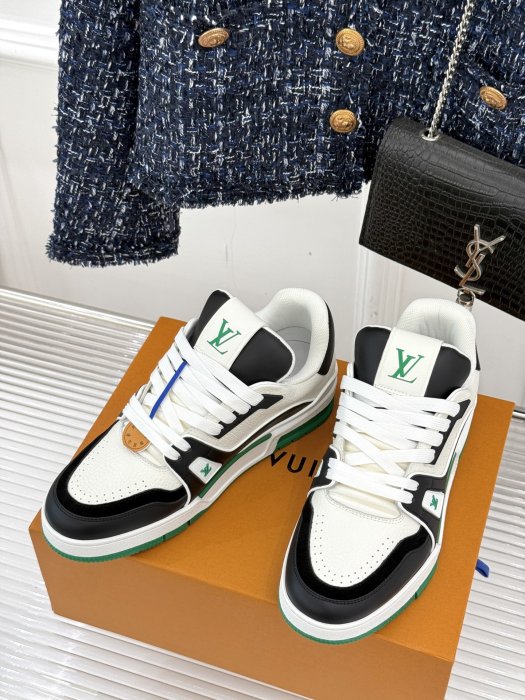 Sneakers фото 2