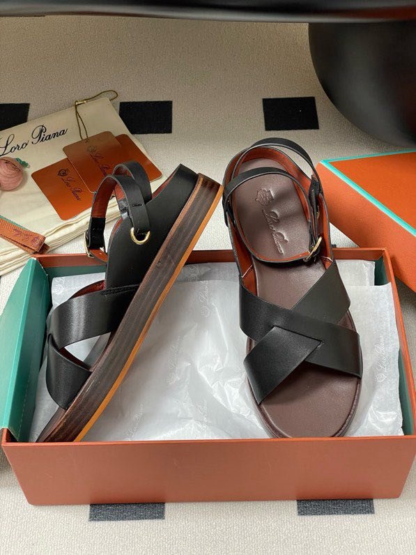 Сандалі  шкіряні жіночі фото 8