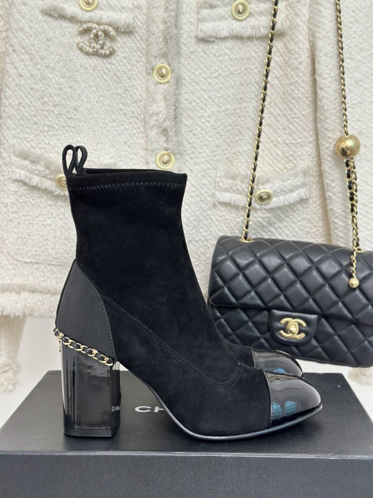 Ankle boots