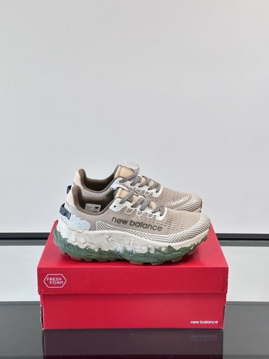 Sneakers New Balance More Trail V3