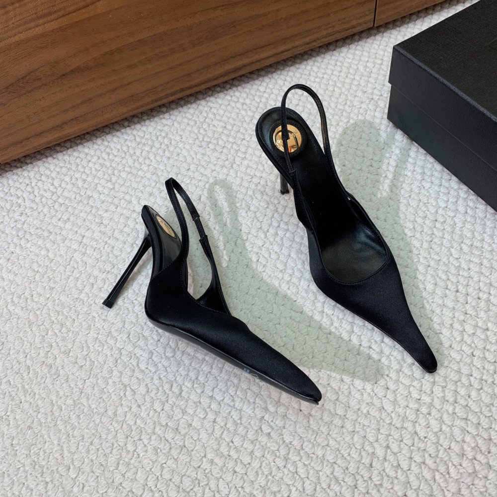 Босоножки фото 2