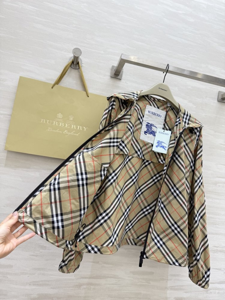 Jacket women's фото 4