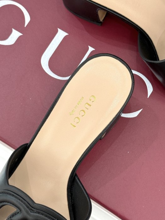 Босоножки фото 8