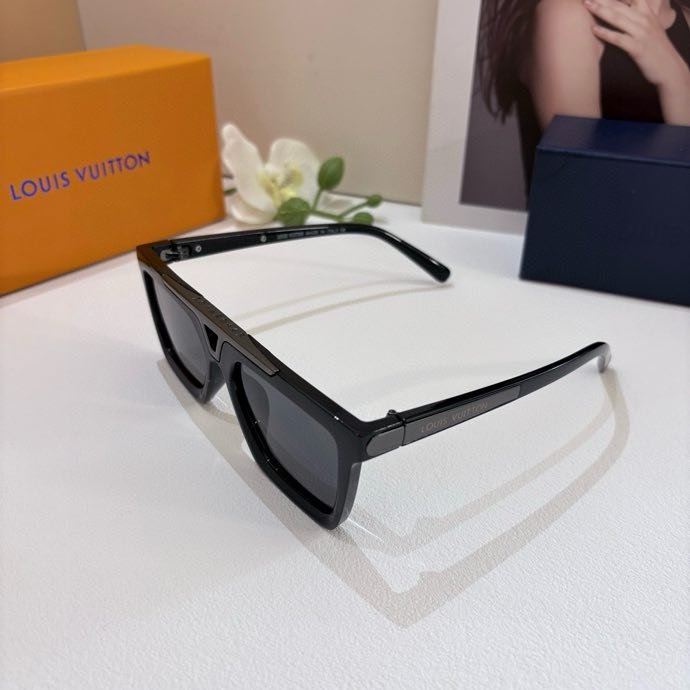 Окуляри сонцезахисні фото 5