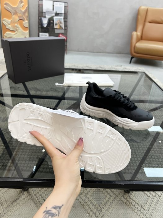 Кросівки чоловічі фото 9