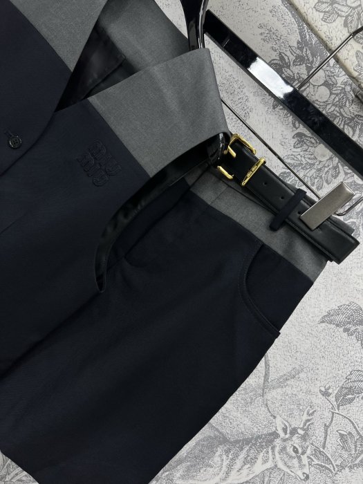 Костюм женский фото 6