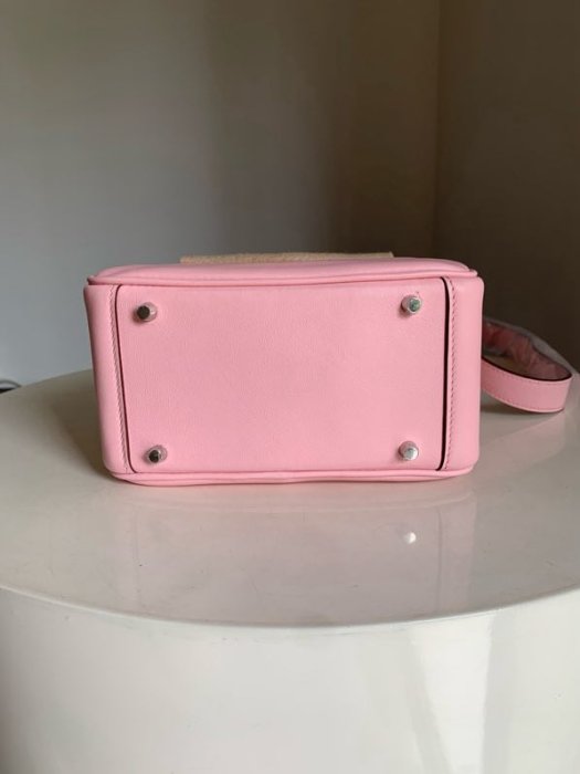 A bag women's Hermes Mini Lindy 19 cm фото 9