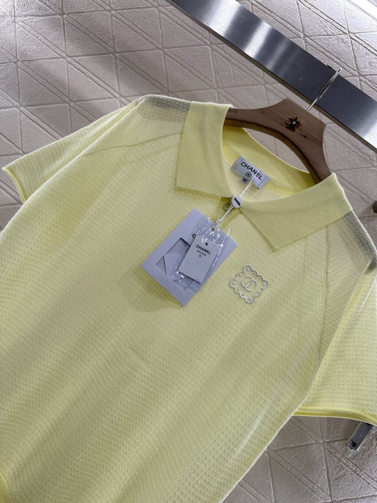 Футболка жіноча фото 8