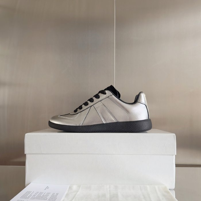 Кросівки фото 5