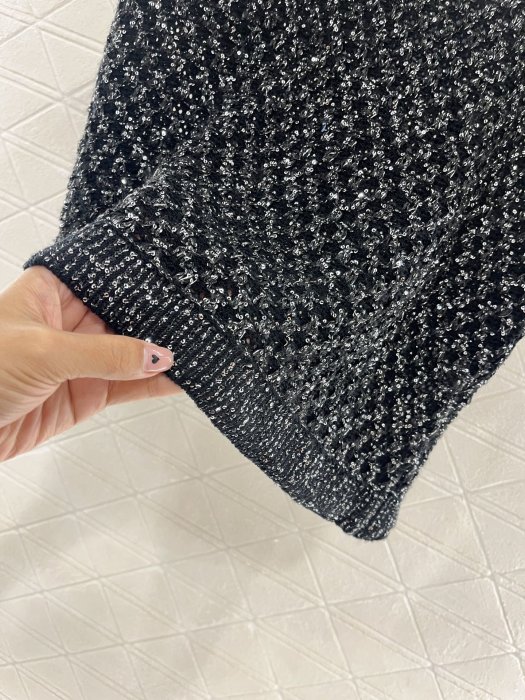 T-shirt women's фото 7