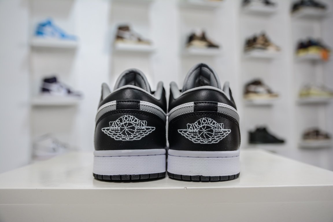 Sneakers Air Jordan 1 Low Shadow 553558 040 фото 2