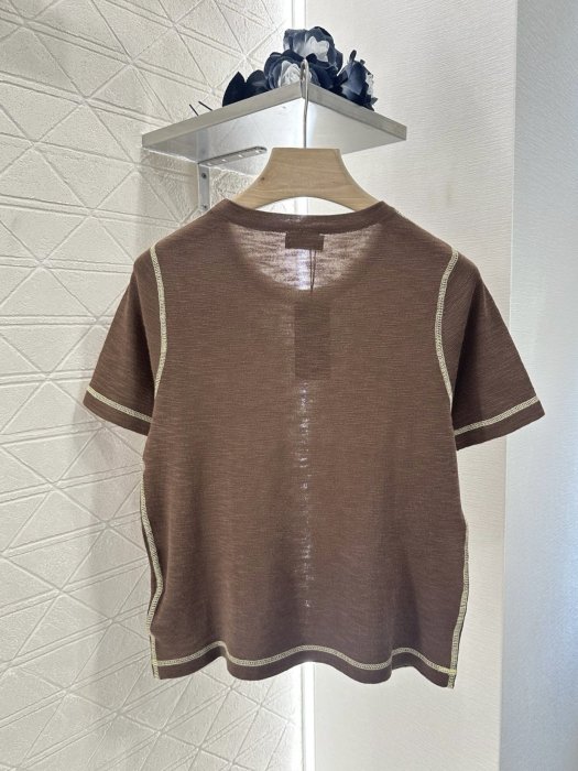 T-shirt women's фото 2