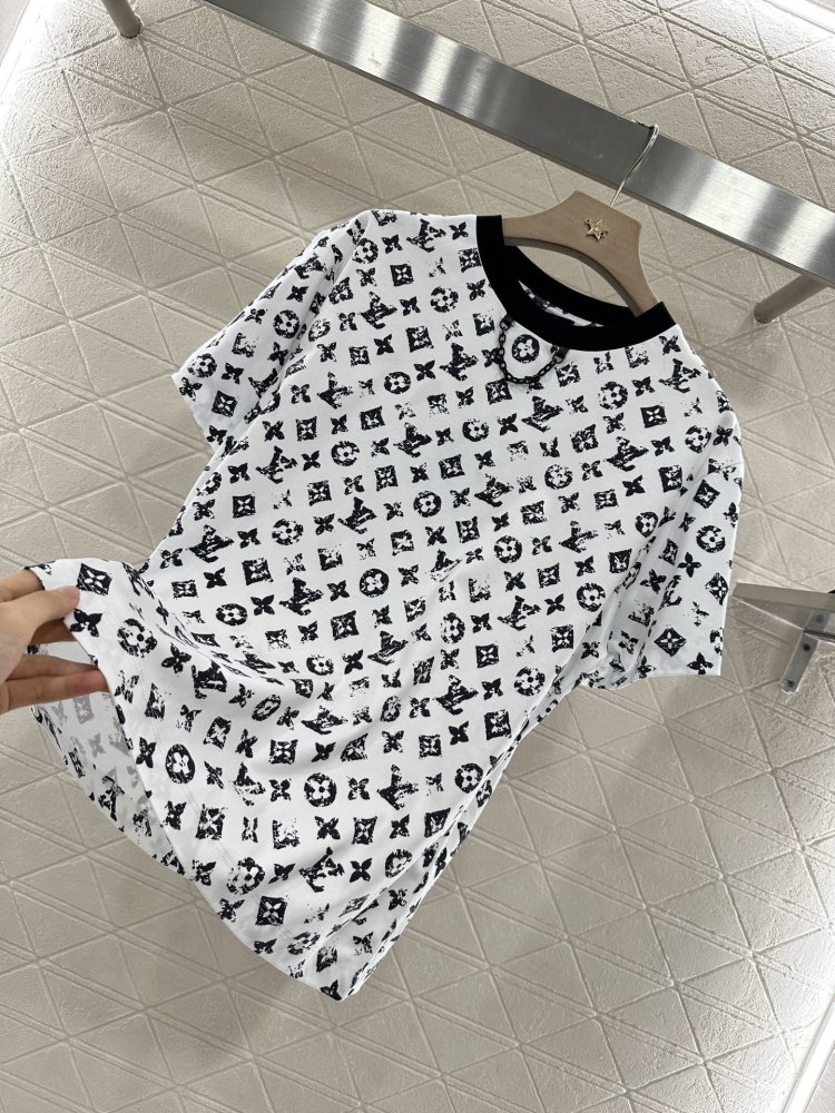 Футболка жіноча фото 6