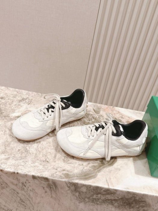 Кеди жіночі