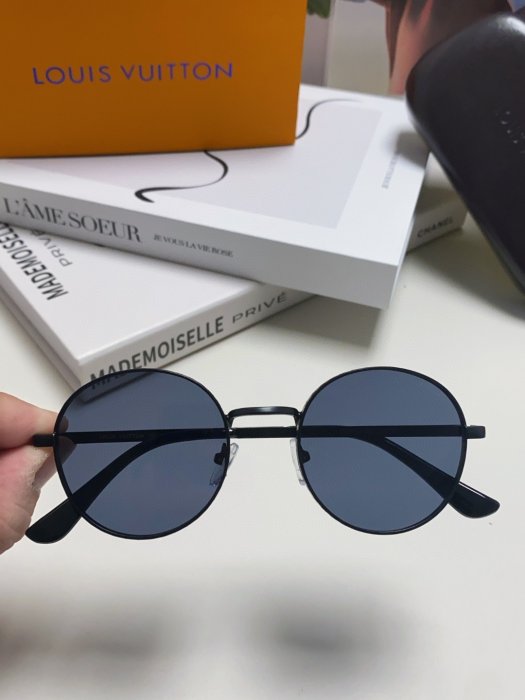 Очки солнцезащитные фото 4