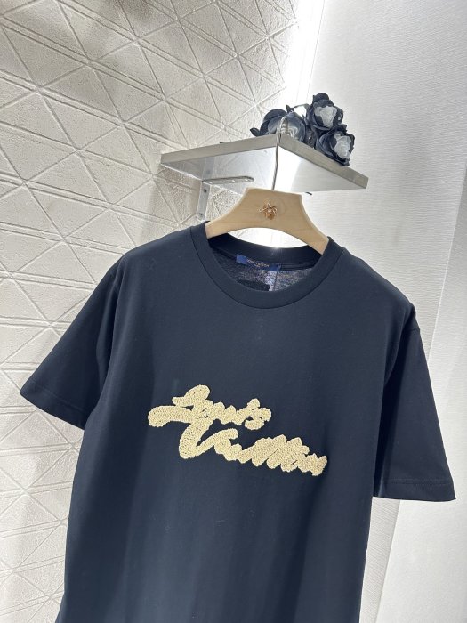 T-shirt women's фото 5