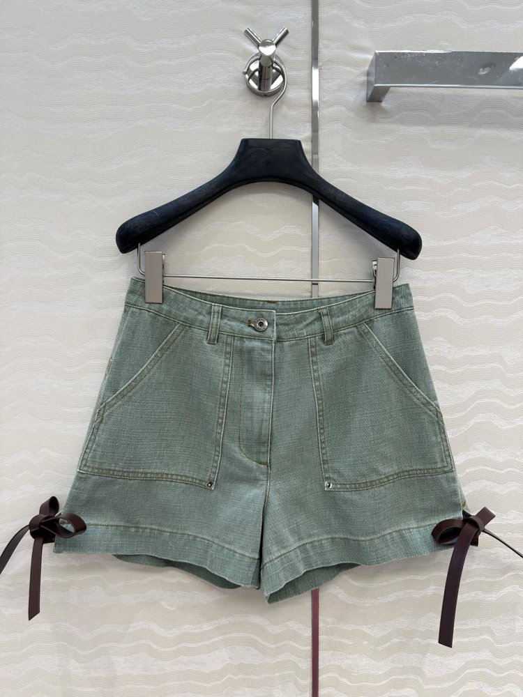 Shorts women's