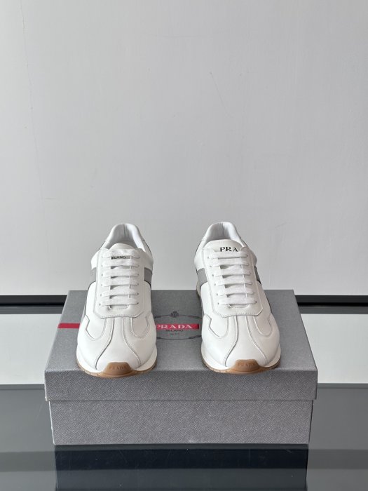 Кросівки чоловічі фото 2