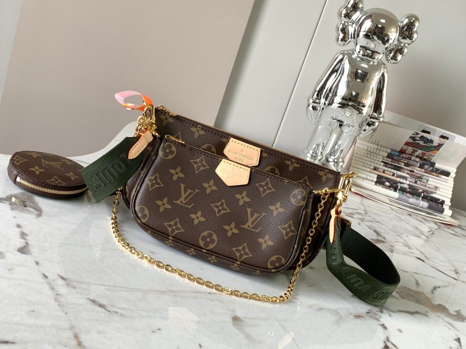 Сумка жіноча MULTI POCHETTE M44813 24 см