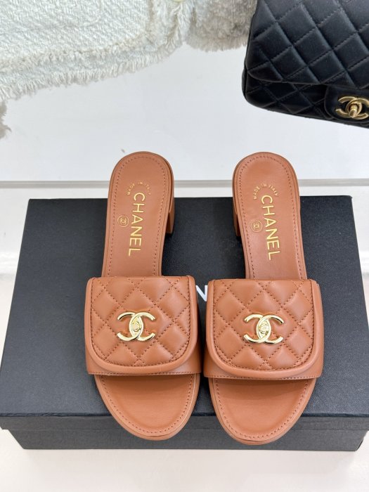 Босоножки фото 4