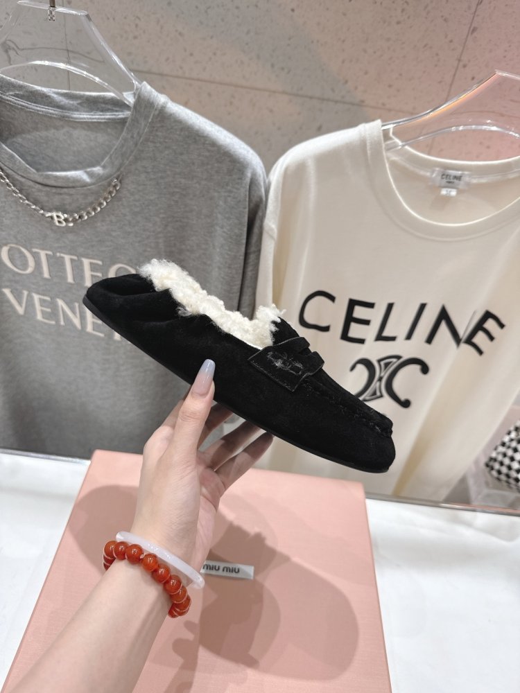 Лоферы женские на меху фото 5