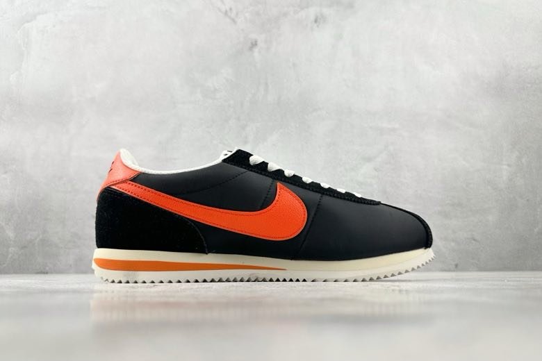 Кроссовки Nike Classic Cortez