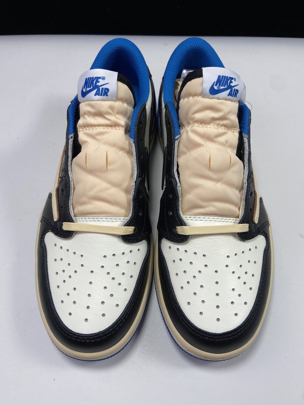 Кросівки Air Jordan 1 Retro Low OG SP Fragment x Travis Scott DM7866-140 фото 4