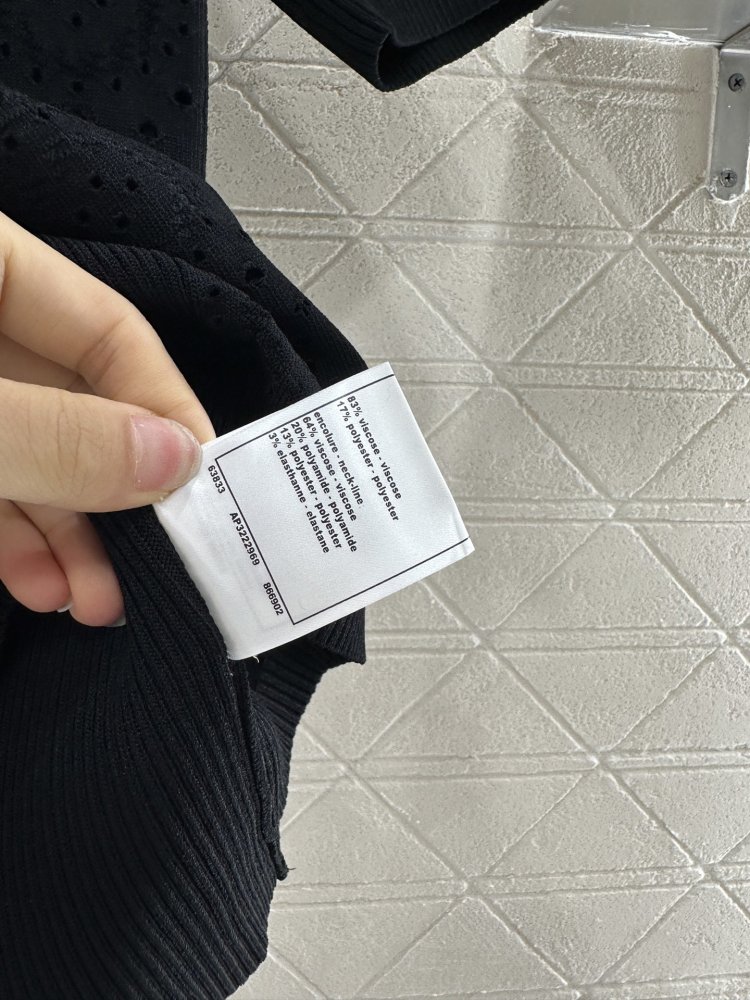 Футболка жіноча фото 9