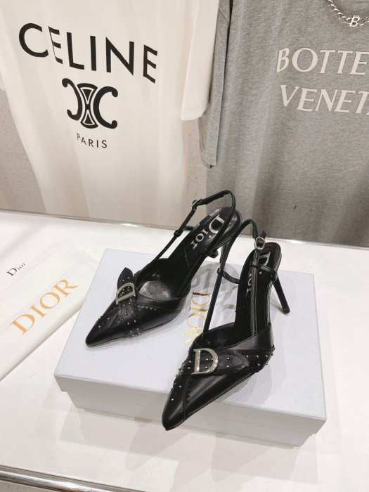 Босоножки фото 4