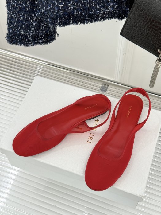 Босоножки фото 2